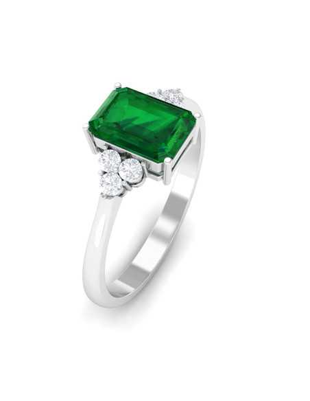 Elegant Silver Ring With Diamond Trio