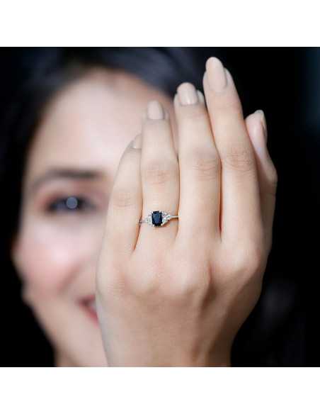 Elegant Silver Ring With Diamond Trio